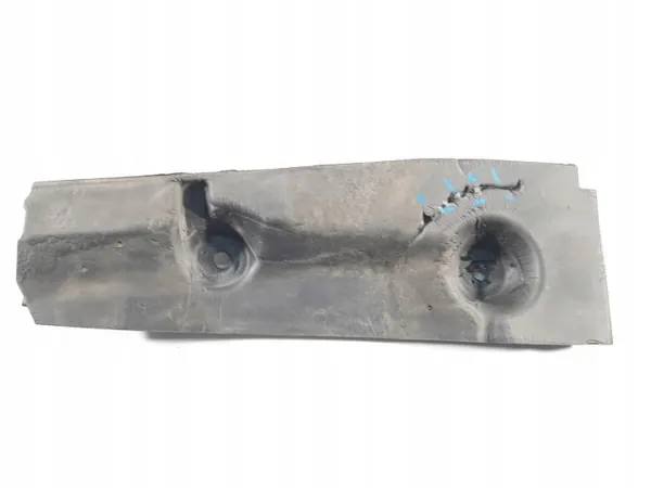 Preenchimento grade direito Audi R8 OEM 4S0821124 image 3