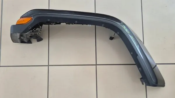 Jeep Wrangler JL 19-23 taka oikea lokasuoja OEM K6AD86TZZAG image 2