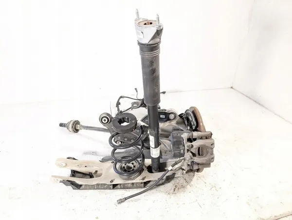 Mercedes-Benz GLB x247 2021 Bakre högra hjulknut image 6