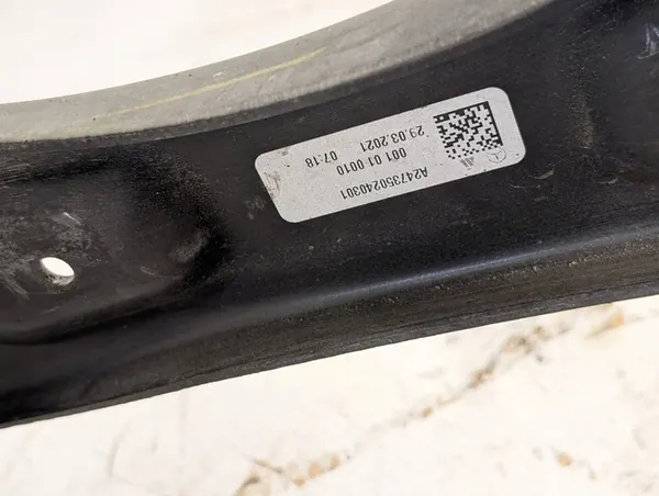 Mercedes-Benz GLB x247 2021 Bakre högra hjulknut image 9