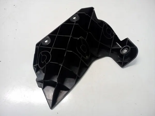 Tesla S Lift jalkatukin kiinnitys OEM 1007280-00-A image 3