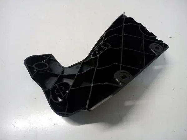 Tesla S Lift jalkatukin kiinnitys OEM 1007280-00-A image 4