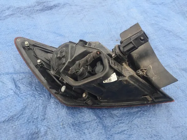 SEAT LEON III HB5 2017 Lámpara Trasera Derecha image 3