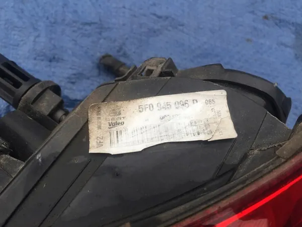 SEAT LEON III HB5 2017 Lámpara Trasera Derecha image 4