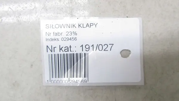 MERCEDES GLA X156 Bagageutryckare A1568900230 image 8