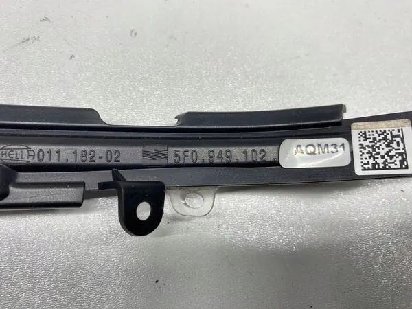 Oikea peilinäyttö Seat Leon 3 III 2012- image 3