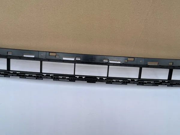 AUDI A6 C8 S-LINE Griglia Paraurti Anteriore OEM 4K0807683A image 3