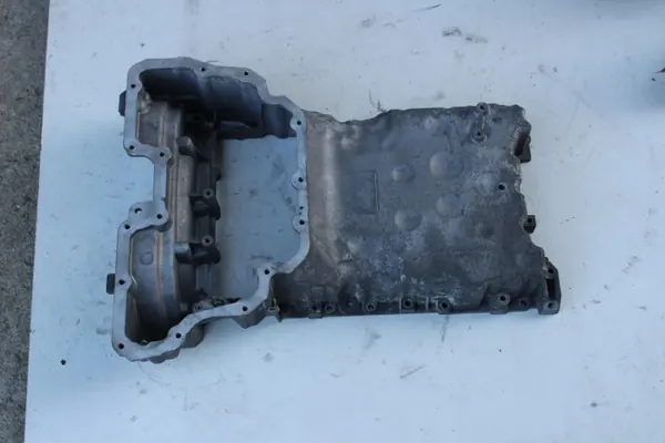 Carter d'huile OEM 6420140002 pour Mercedes W211 CLS image 2