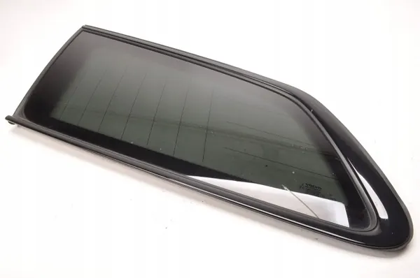 Volvo V90 II Vänster Bak Karossglas OEM 31477832 image 2