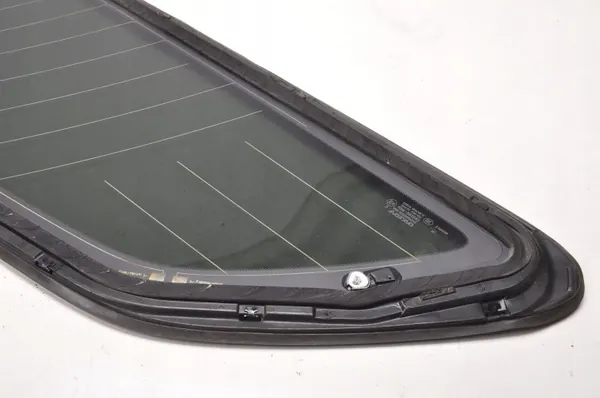 Volvo V90 II Vänster Bak Karossglas OEM 31477832 image 6