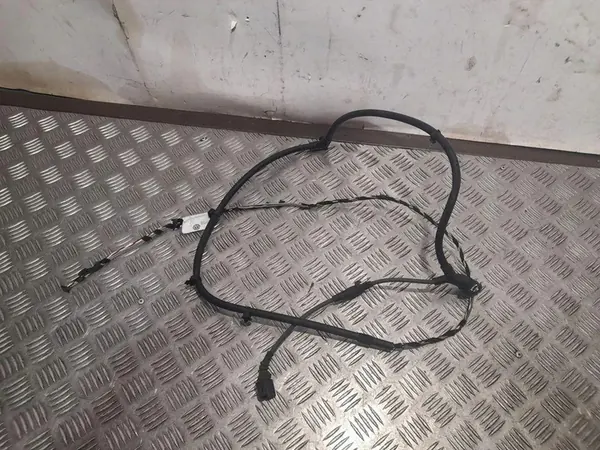 Câble de capteur ABS avant droit Audi A3 S3 2015 OEM image 3