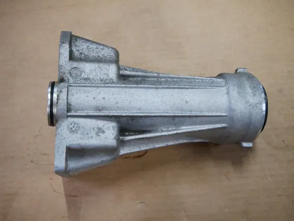 Support de demi-arbre de BMW E70 X5 7552542 image 1