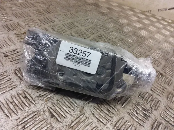 Höger framdörrslås SEAT LEON ST (5F8) 5K2837016H image 2