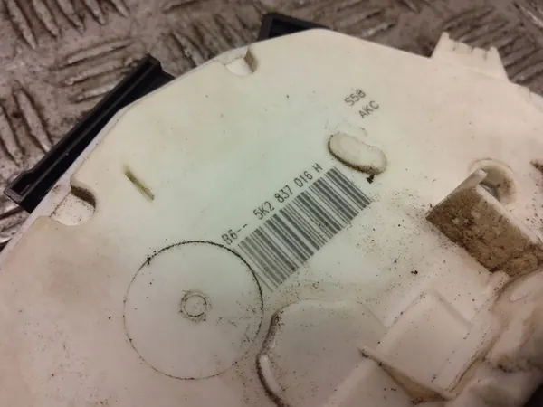 Höger framdörrslås SEAT LEON ST (5F8) 5K2837016H image 7