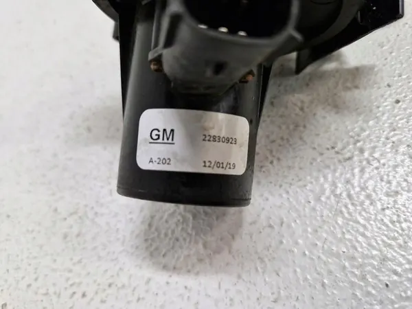 VATTENPUMP OPEL AMPERA 22830923 image 5