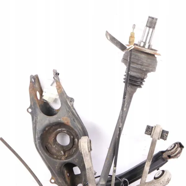 Mercedes W204 Taka-Akseli Niveltappi Oikea OEM image 4