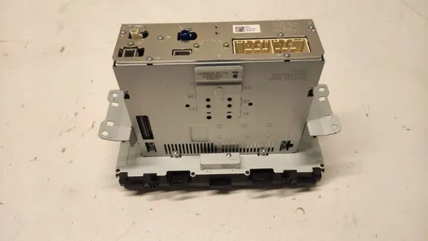 Unité Radio Navigation Kia Stonic OEM 96550-H8150 image 6