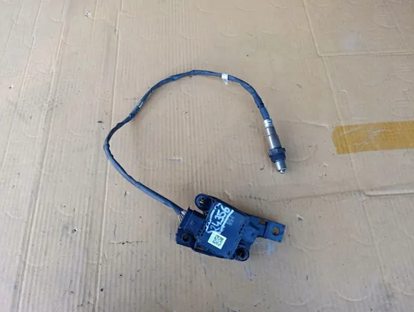 Sonde Lambda NOX VW Passat B8 2.0 TDI OEM 05L906261D image 2