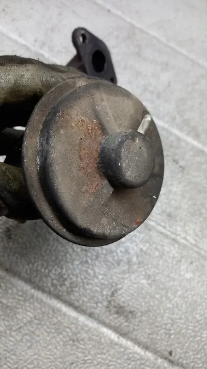Gebrauchtes EGR-Ventil für Chevrolet Nubira 2.0TD image 3