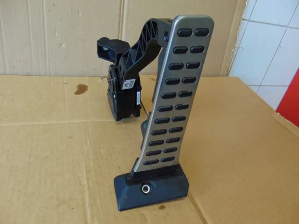 Pédale d'accélérateur OEM lk20096c-3z200 pour Hyundai i40 1.7 CRDI image 2