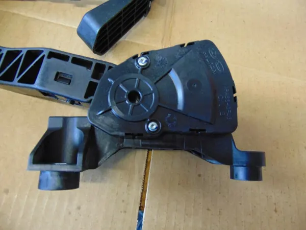 Pédale d'accélérateur OEM lk20096c-3z200 pour Hyundai i40 1.7 CRDI image 6