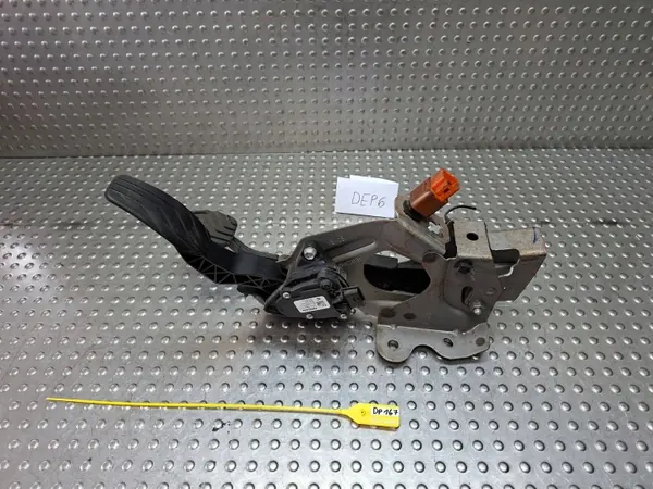 Kaasu- & Jarrupolkimet OEM S25154883 Nissan Qashqai image 2