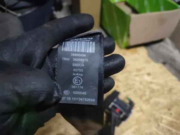Volvo S60 II säkerhetsbälte OEM 39800454 Vänster Bak image 7