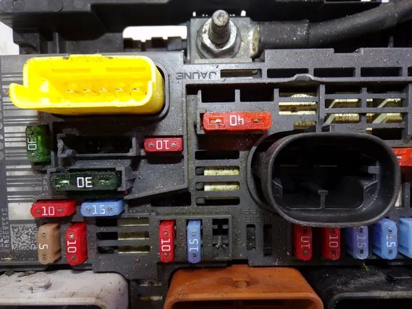 Módulo BSM Citroen Peugeot image 4