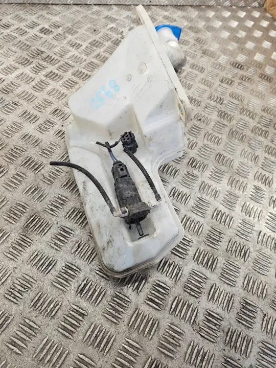 Scheibenwaschbehälter OEM 5Q0955448AE Audi A3 8V image 3