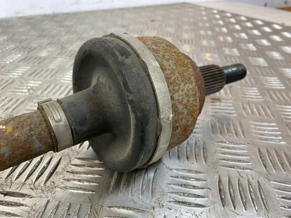Dodge Durango bakaxel OEM FOB33461 - Begagnad image 3