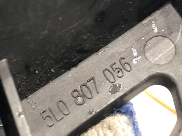 Strålkastartvättare höger fram OEM 5L0955966 för Skoda Yeti image 5