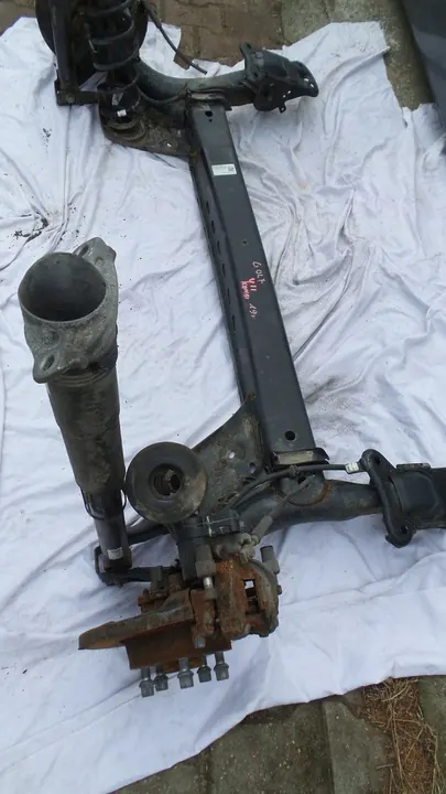 Trave di sospensione posteriore VW Golf 7 Combi Lift image 4