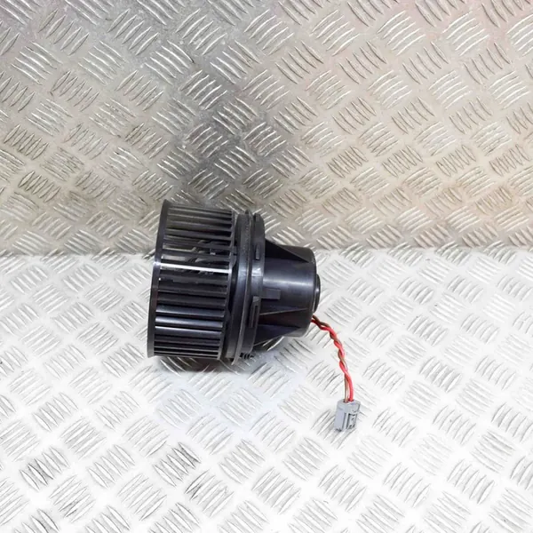 Motor de aquecimento Ford Kuga II 2019 image 2