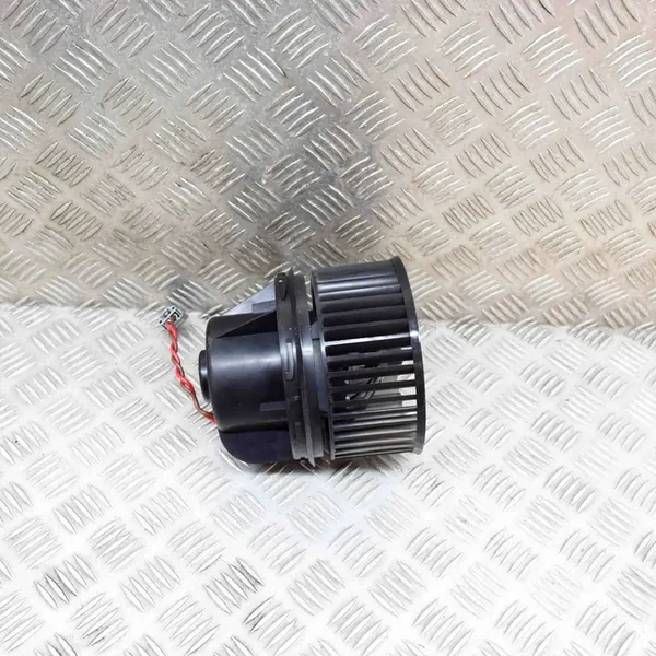 Motor de aquecimento Ford Kuga II 2019 image 3