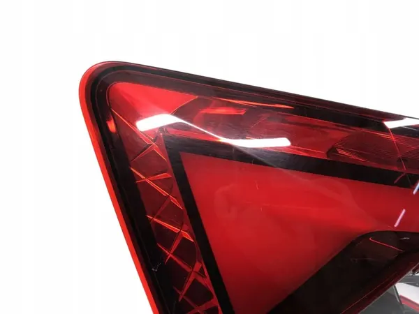 LÁMPARA TRASERA IZQUIERDA SKODA SUPERB III 3 3V9 image 2