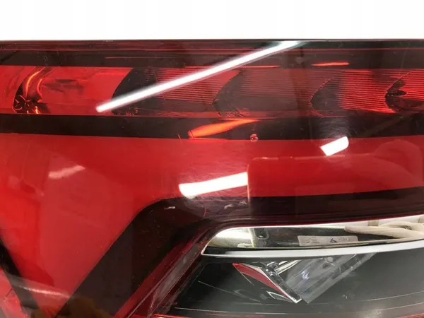 LÁMPARA TRASERA IZQUIERDA SKODA SUPERB III 3 3V9 image 3