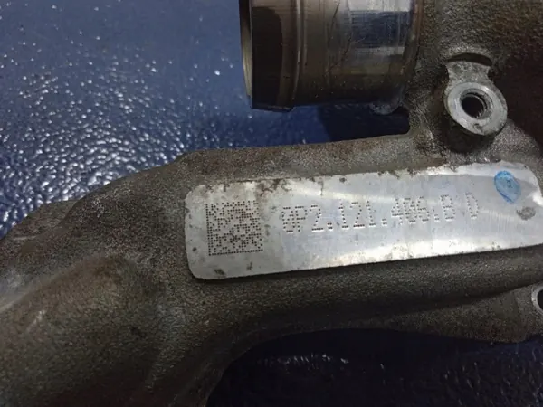 Porsche Termostaatin Kotelo OEM 0P2121406B - Käytetty image 4