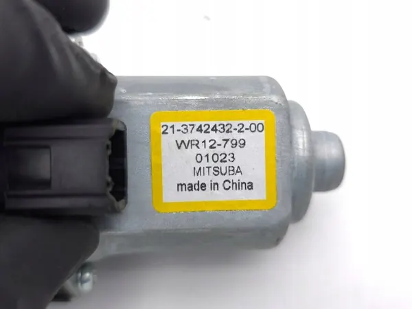 Honda CR-V Istuimen moottori OEM 213742432200 image 8