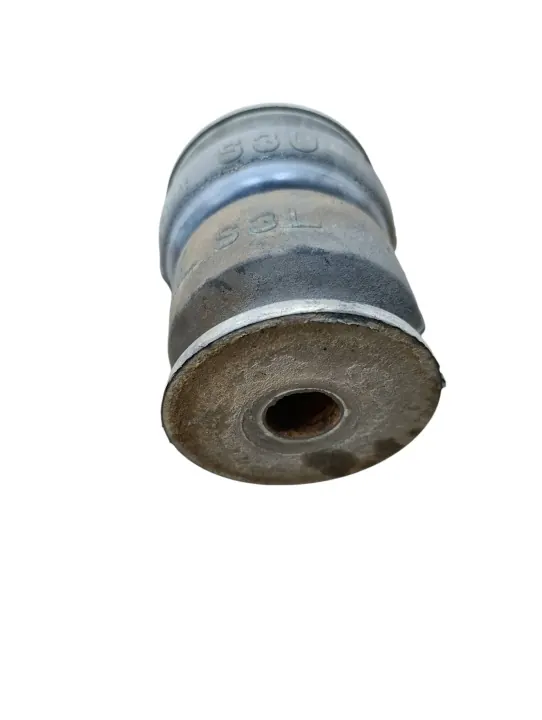 Ala-iskuvaimen kiinnike OEM 522060C010 Toyota Sequoia image 4