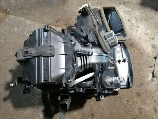 Radiateur de chauffage OEM GN1119B555NCG Ford Ecosport image 2