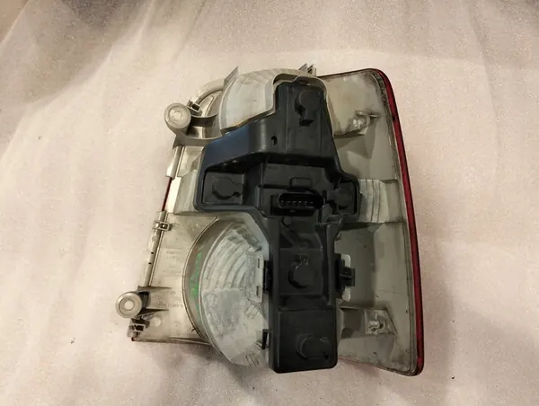 Touran I Vänster Bakljus 1T0945095G image 3