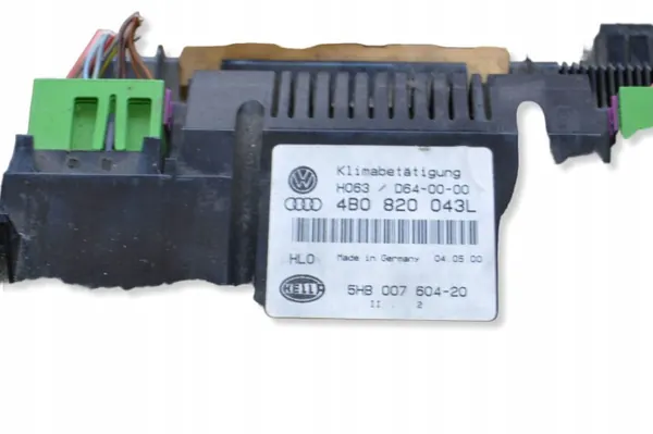 Panneau de ventilation AC OEM 4B0820043L Audi A6 C5 image 7