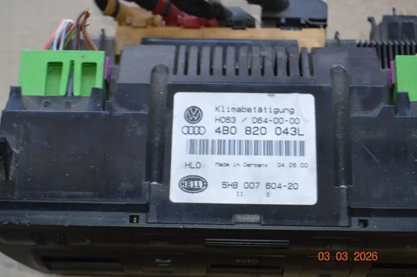 Panneau de ventilation AC OEM 4B0820043L Audi A6 C5 image 8