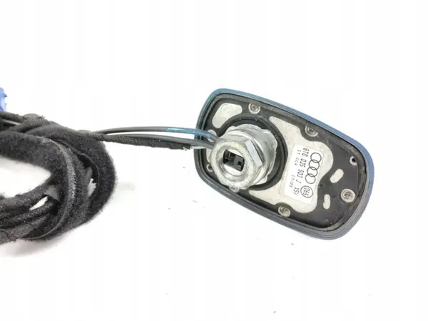 Audi A5 GPS-antenni OEM 8T0035503J - Käytetty image 3