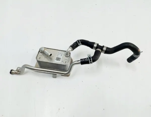 Öljynjäähdytin OEM 31439996 Volvo S60 III 2.0 Mild Hybridille image 2