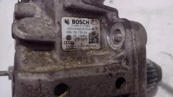 Bomba de injeção Audi Q5 8R 3.0 TDI OEM 059130755CA image 6