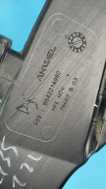 Ruitensproeiervloeistof tank PEUGEOT 308 III P5 9843214980 image 9