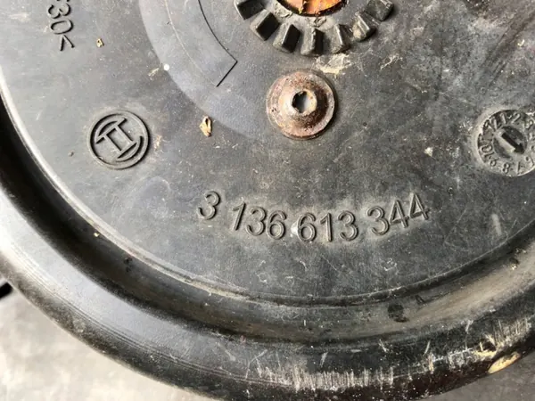 Kylarfläkt OEM A2045000393 Mercedes W212 image 10
