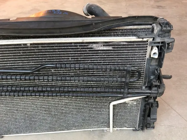 Kylarfläkt OEM A2045000393 Mercedes W212 image 8