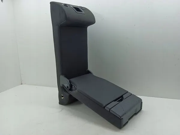 BMW AMD107105 achterste armsteun voor 5-serie F10/F11 image 4